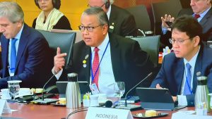 Di tengah dinamika global yang semakin kompleks, negara-negara G20 dan BRICS sepakat untuk terus memperkuat kerja sama internasional guna mendorong pertumbuhan ekonomi dan mengatasi ketidakseimbangan global. Delegasi RI dipimpin oleh Gubernur Bank Indonesia, Perry Warjiyo bersama Menteri Keuangan RI, Purbaya Yudhi Sadewa.