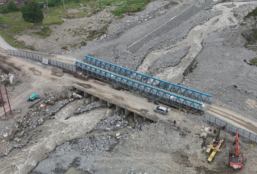 PT Hutama Karya (Persero) (Hutama Karya) tengah melakukan percepatan pada proyek penanganan tanggap darurat dan rehabilitasi jalan serta jembatan di wilayah Aceh