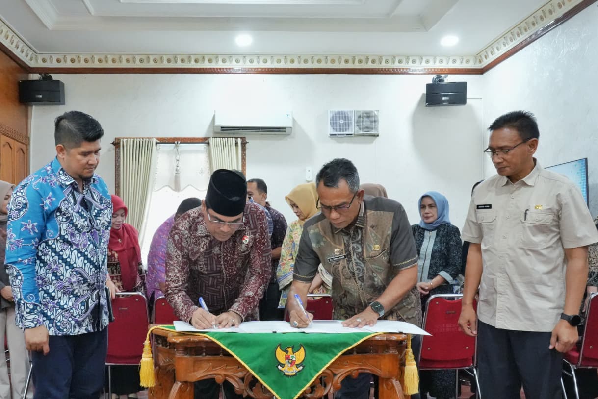 Pemerintah Kabupaten Pidie mendukung percepatan pembukaan Fakultas Kedokteran di UIN Ar-Raniry Banda Aceh dengan menyiapkan RSUD Tgk Chik Ditiro Sigli sebagai rumah sakit pendidikan.