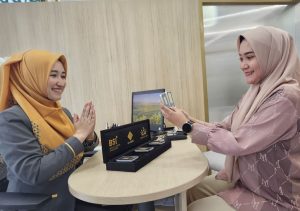 Bank Syariah Indonesia yang mencatat pertumbuhan positif di bisnis emas. Tercatat hingga April 2026, cicil emas tumbuh mencapai 97,90% secara year on year mencapai Rp16,93 Triliun.