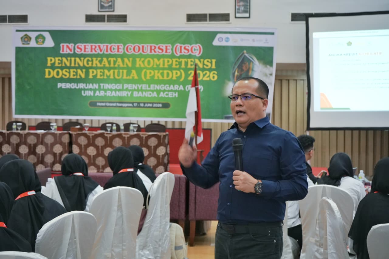 Sistem kenaikan jabatan akademik dosen akan berubah mulai 2026. Pemenuhan angka kredit tidak lagi menjadi satu-satunya syarat promosi jabatan. Dosen yang ingin naik ke jenjang akademik lebih tinggi juga wajib memenuhi standar publikasi ilmiah dan lulus uji kompetensi.