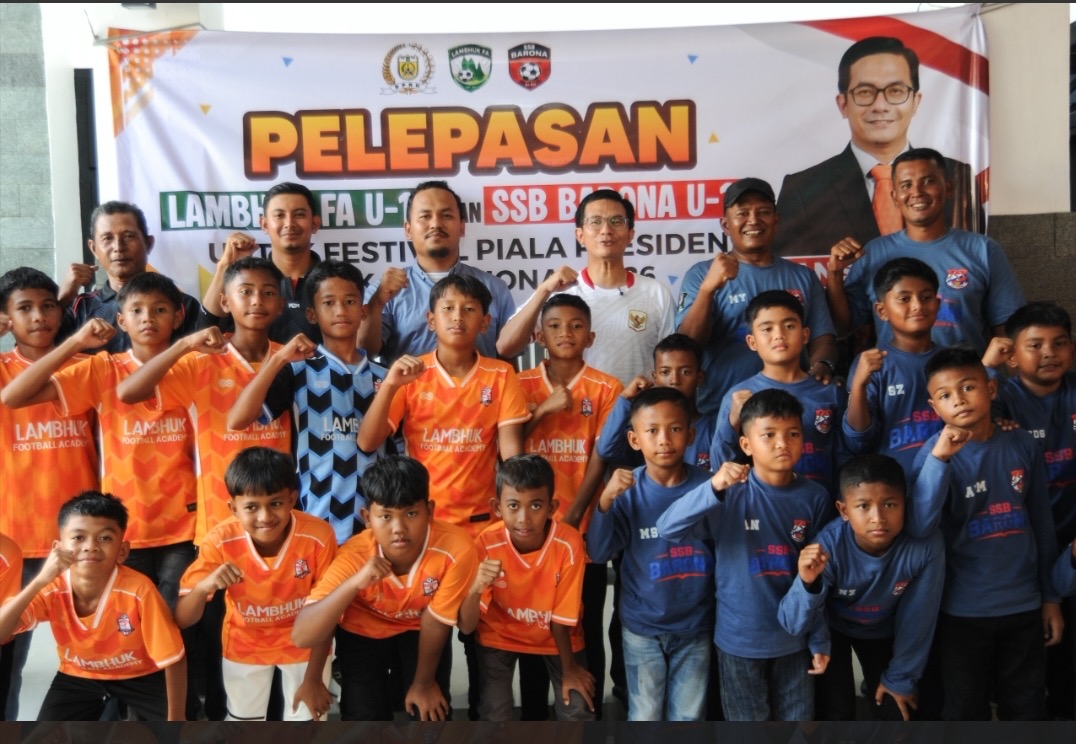 Ketua DPRK Banda Aceh, Irwansyah ST, secara resmi melepas dua tim sepak bola usia dini asal Banda Aceh yang akan berlaga pada kompetisi nasional, Festival Piala Presiden 2026 di Kota Yogyakarta.
