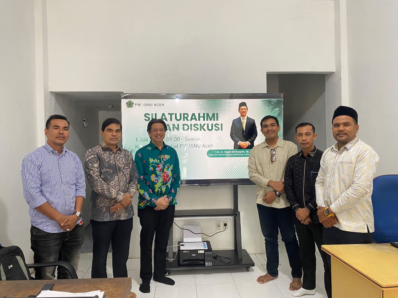 Staf Ahli Menteri Agama Bidang Hukum dan Hak Asasi Manusia Kementerian Agama RI, Dr H Faisal Ali Hasyim SE MSi CA CSEP di sekretariat PW ISNU Aceh, Jalan Teuku Nyak Arief, Banda Aceh, Rabu (1/7/2026).