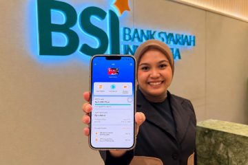 BSI Hasanah KKI Card yakni kartu pembiayaan syariah pertama di Indonesia yang memanfaatkan jaringan Gerbang Pembayaran Nasional (GPN) dan terintegrasi dengan BYOND by BSI sebagai sumber dana transaksi QRIS.