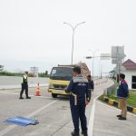 Kendaraan yang Over Dimension Over Loading (ODOL) masih menjadi salah satu tantangan dalam penyelenggaraan jalan tol karena berpotensi meningkatkan risiko kecelakaan serta berdampak terhadap keberlanjutan kualitas layanan infrastruktur jalan tol.
