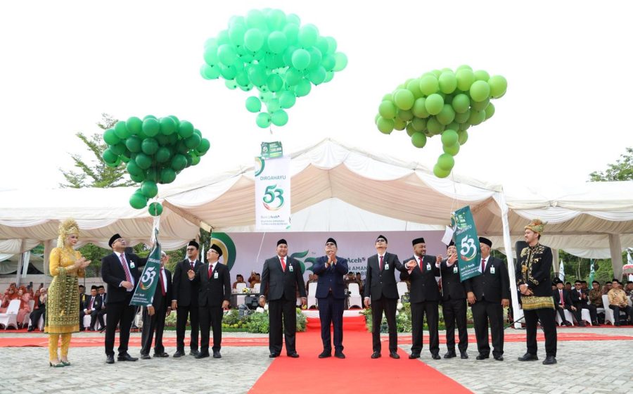 Memasuki usia ke-53 tahun, Bank Aceh terus mempertegas komitmennya sebagai bank kebanggaan masyarakat Aceh yang tidak hanya berperan sebagai lembaga intermediasi keuangan, tetapi juga menjadi mitra strategis Pemerintah Aceh dalam mendorong pembangunan daerah, memperkuat ekonomi syariah, meningkatkan kesejahteraan masyarakat, serta mempercepat transformasi ekonomi Aceh.